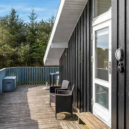 Josef - 1-2km From The Sea By Interhome