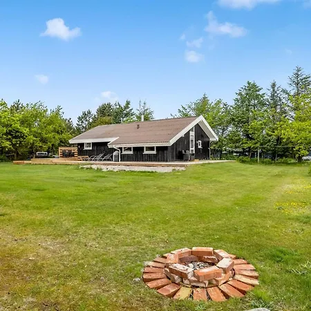 Josef - 1-2km From The Sea By Interhome *